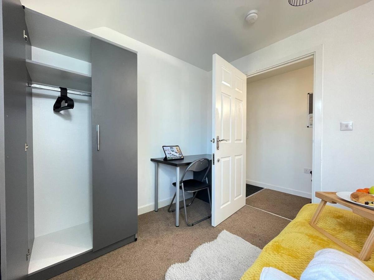 Cosy 2Br Retreat, Near Uni & Qe Hospital, Parking Διαμέρισμα Μπέρμιγχαμ Εξωτερικό φωτογραφία